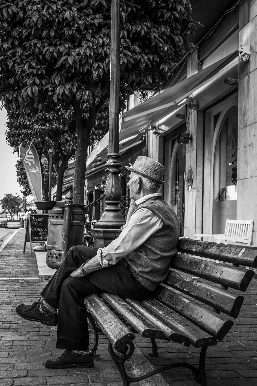 man, old, elderly, portrait, male, life, senior, mood, alone, lonely, thinking, resting, relaxing, enjoying, sitting, bench, hat, old fashioned, vintage, street, city, life, life, life, life, life, alone, alone, alone, lonely, lonely, thinking, thinking